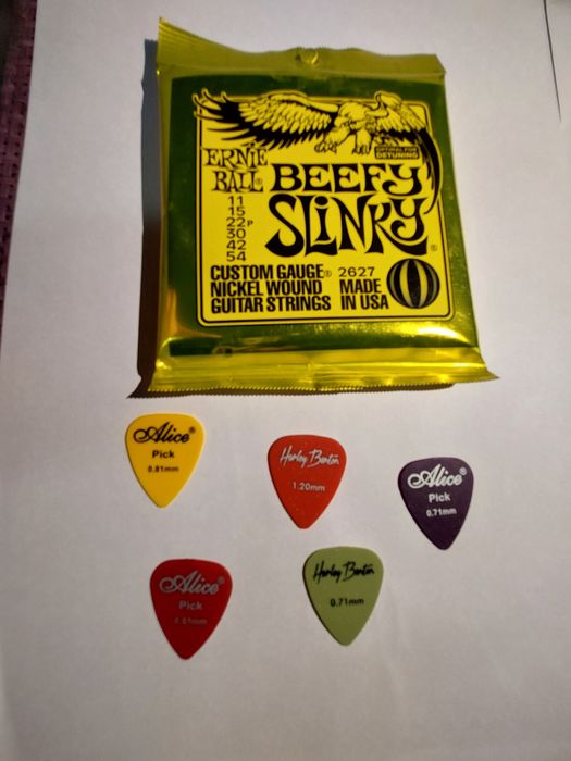 Struny Ernie Ball 11-54 nowe + 5 kostek