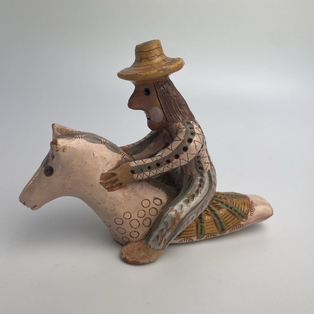 Ceramiczny ludowy gwizdek okaryna świstawka jeździec ręcznie wykonana