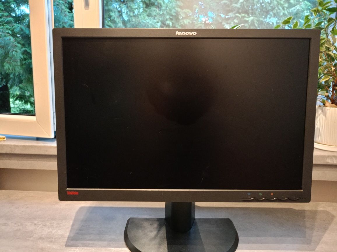 Monitor Lenovo ThinkVision