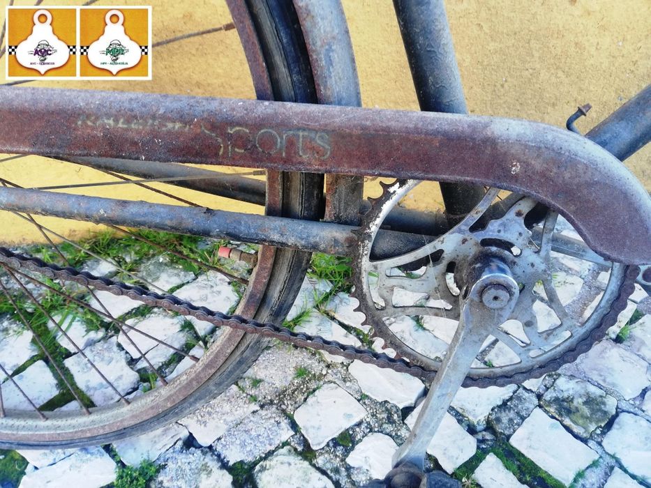 Pasteleira Raleigh Sports Roda 26