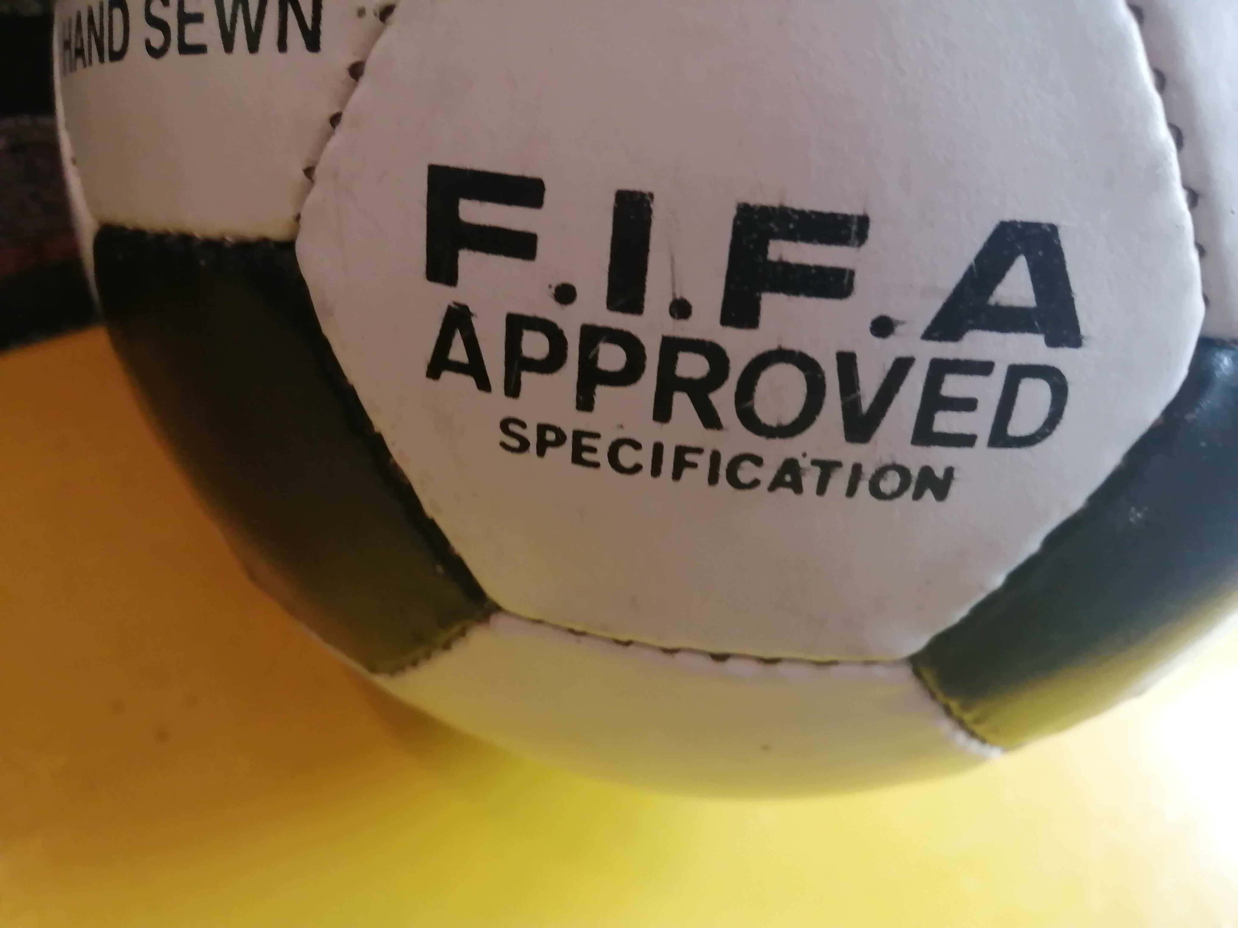 Bola oficial de futebol da FIFA England 96
