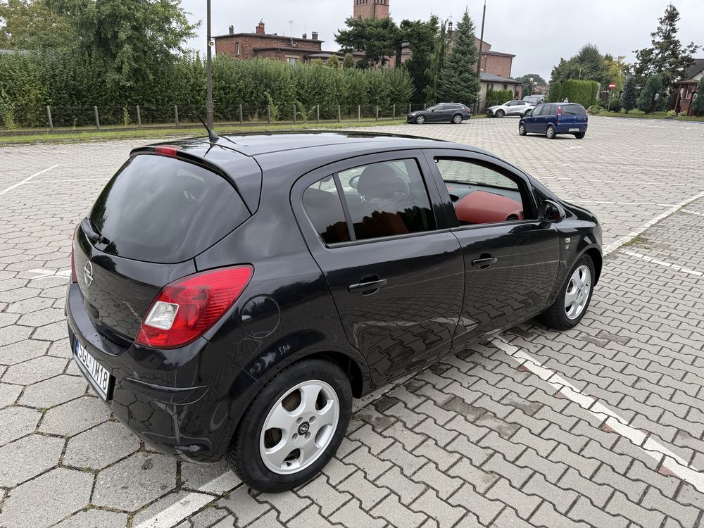 Opel Corsa D 2010r 1.2b  111 Yare *klima*bogate wyposazenie**