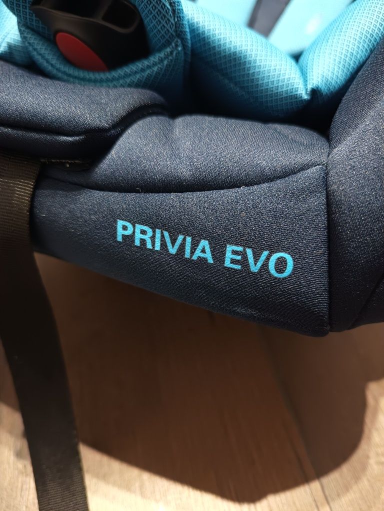 Recaro Privia Evo