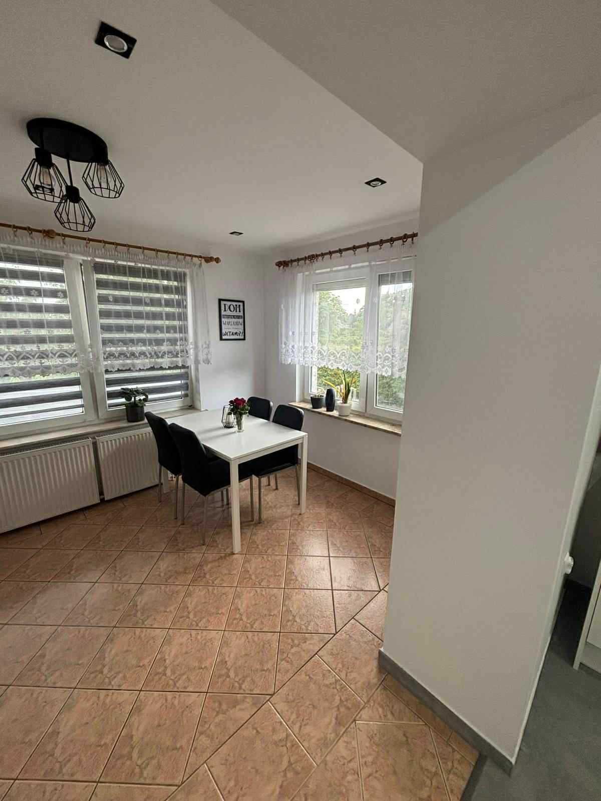 Wynajmę  dom (bliźniak) 140 m2 ` z ogrodkiem