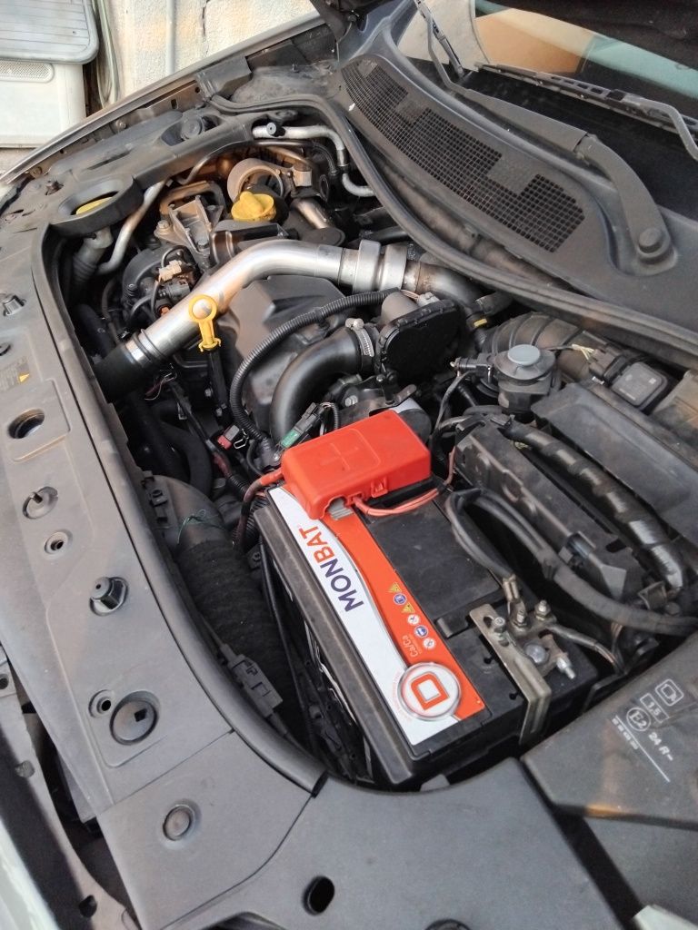 vendo Renault megane 2 1.5 dci 106cv de 2006 salvado acidentado batido