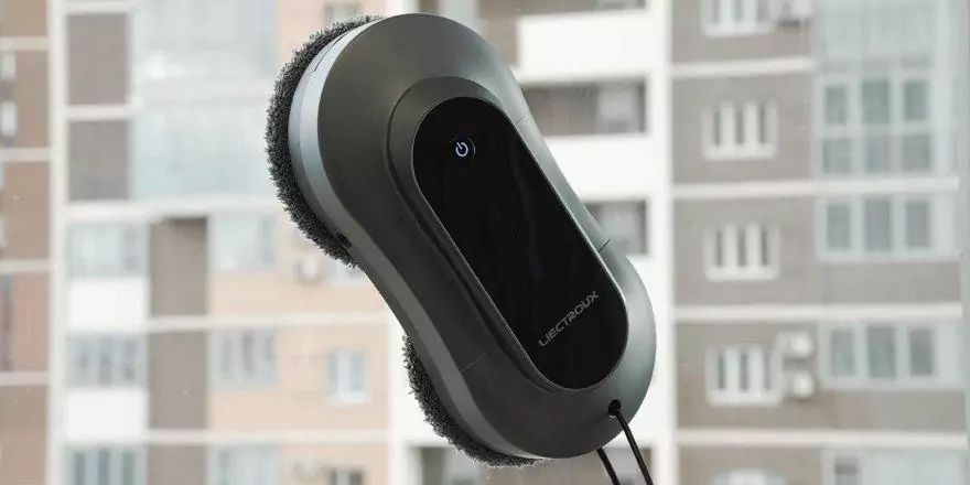 Оренда робота для миття вікон Liectroux YW810