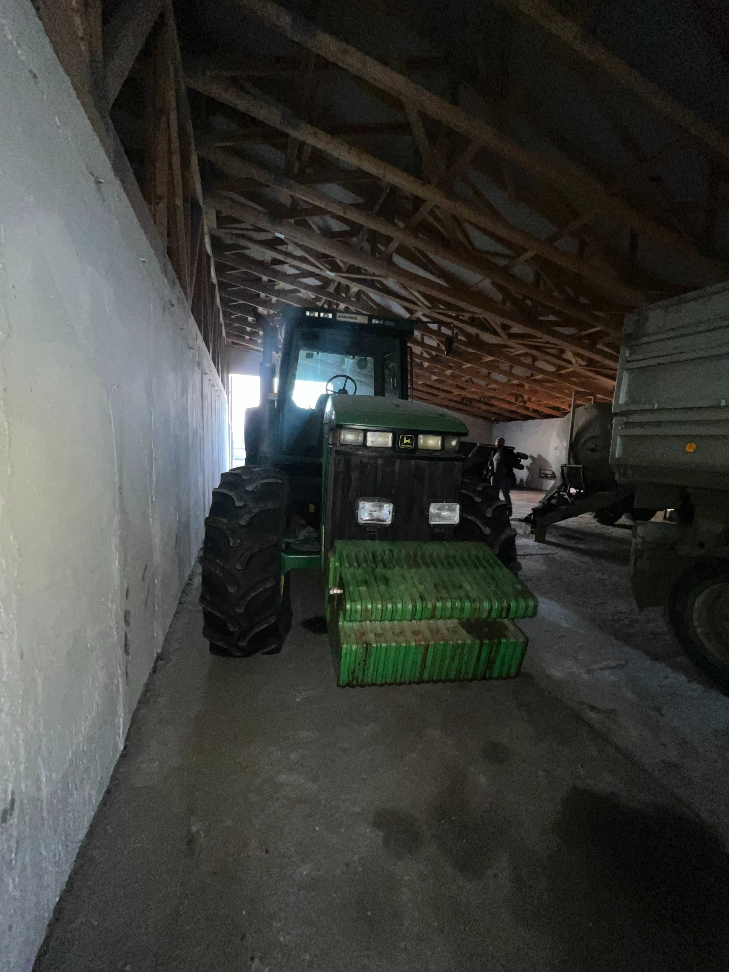 Ciągnik rolniczy John Deere 8400