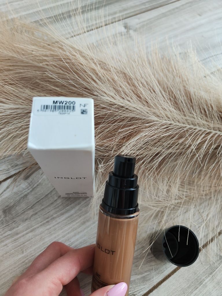 Podkład Inglot AMC Cream Foundation MW 200