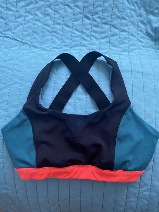 Top biustonosz sportowy Bershka xs 34 kolorowy wygodny