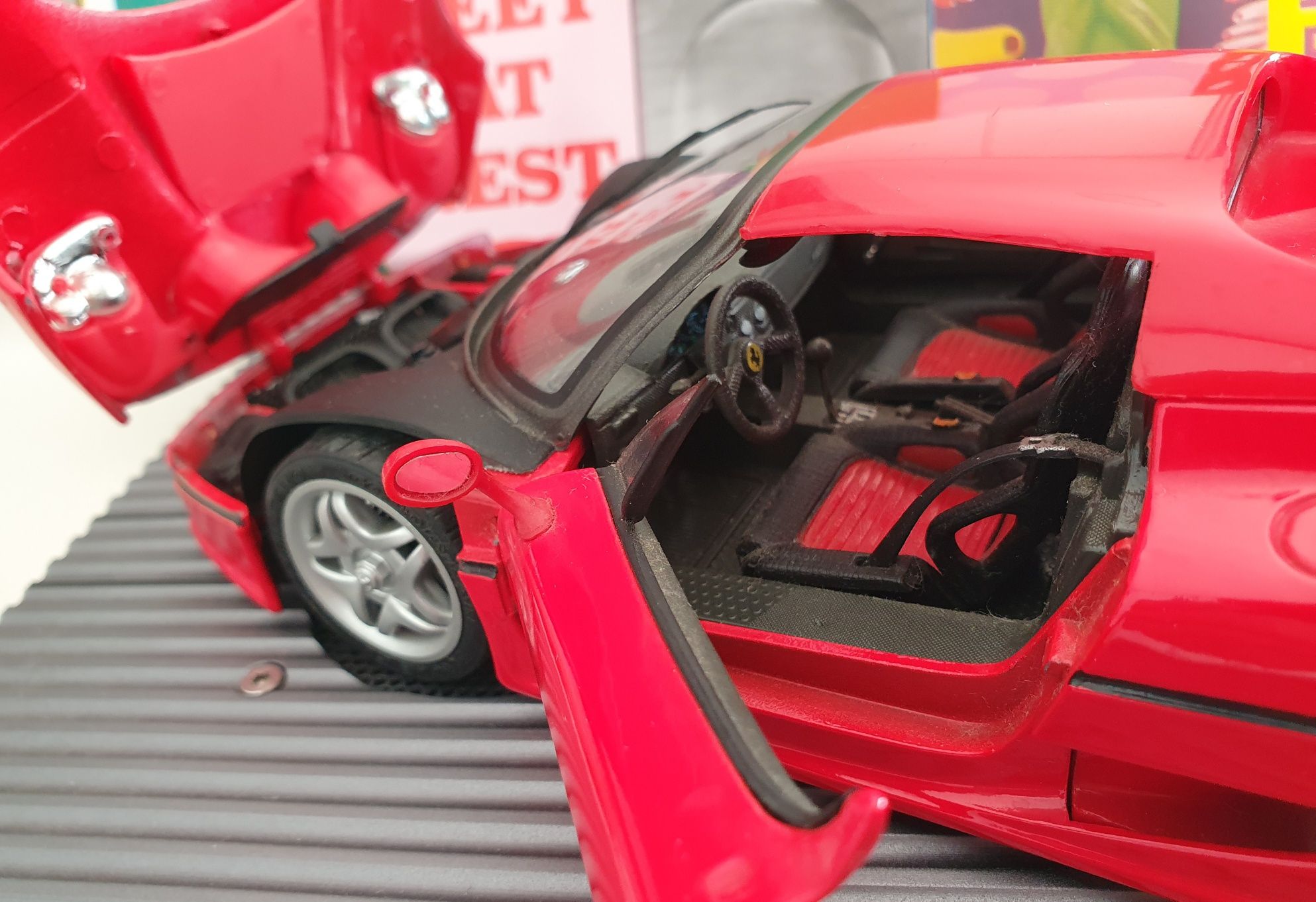 Miniaturas Ferrari F50  Escala 1/18 Maisto