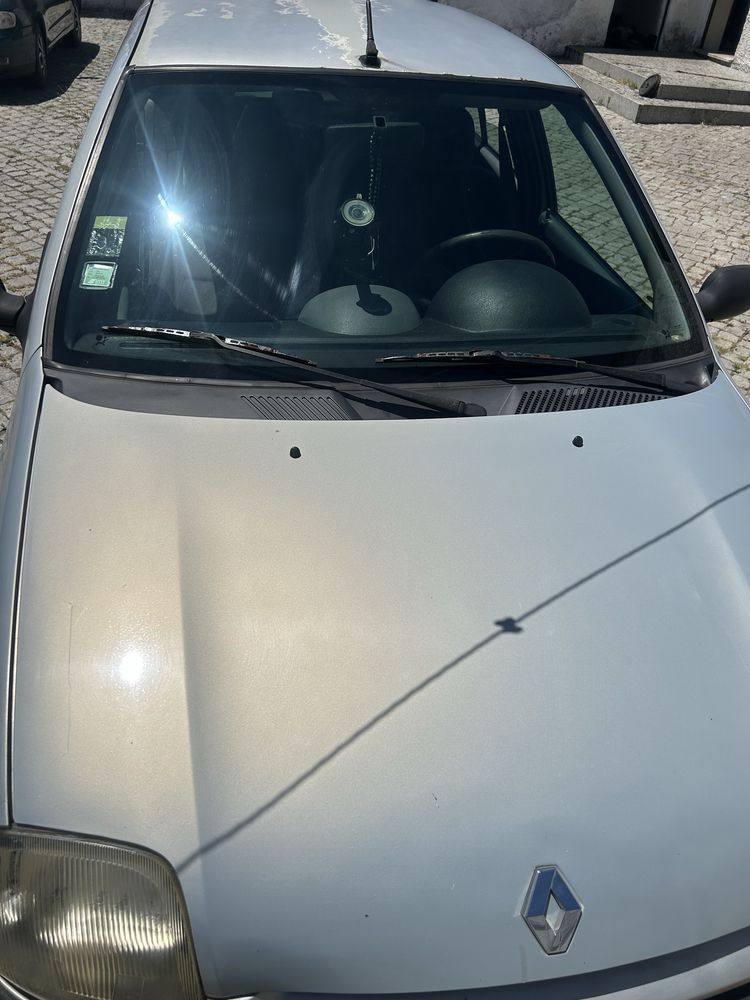 Renult clio 2000
