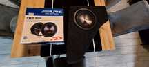 Subwoofer skrzynia do zabudowy w lewy boczek ALPINE  SWR-8D4  Golf IV