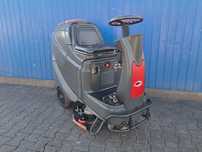 Automat Szorująco Zbierający samojezdny VIPER AS 710R /Nilfisk Karcher