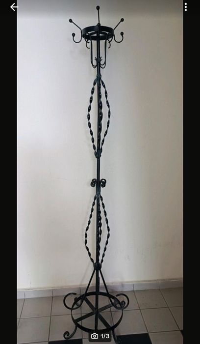 Вішалка, вішак кована