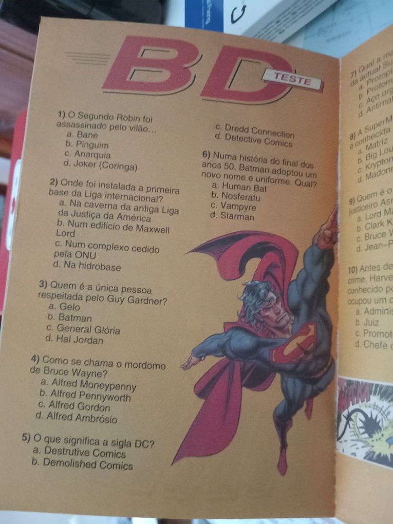Marvel edição especial com cromo