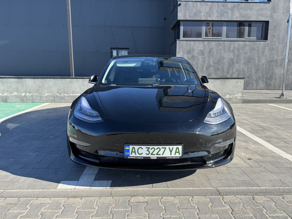 Tesla Model 3 2019
