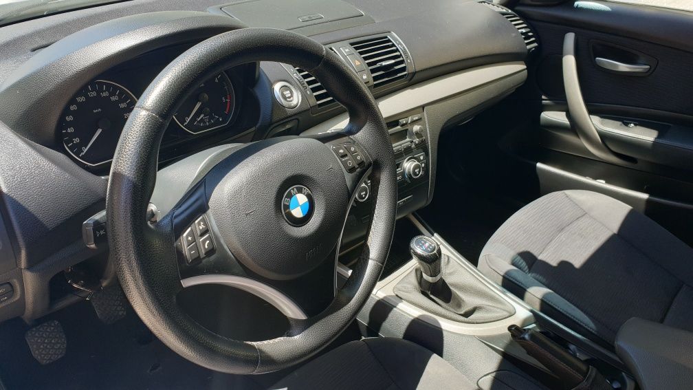 Vendo BMW 118D 2008 perfeito estado