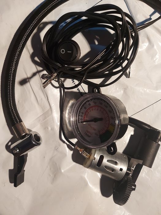 Silnik 12v części z kompresora, manometr