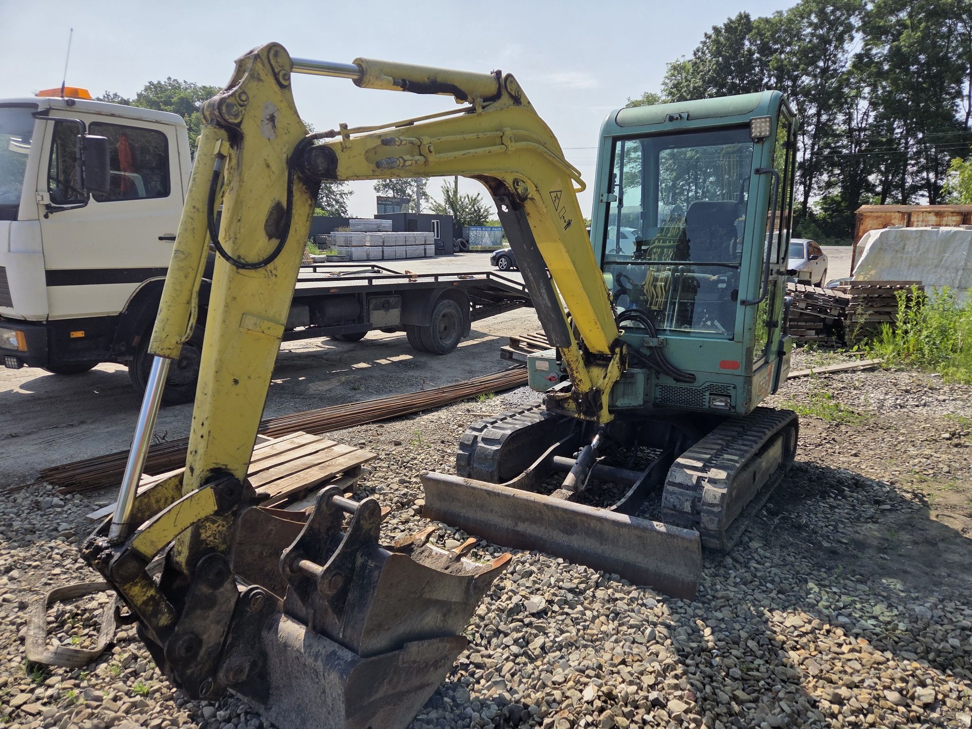 YANMAR B30V 2001рік Міні ескаватор гусиничний