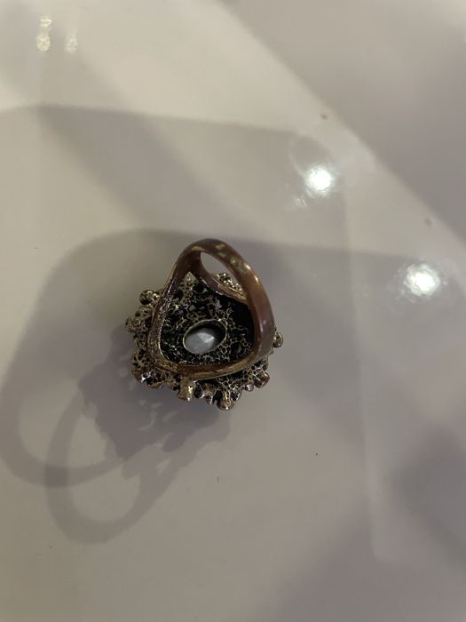 Набор бижутерии(брошь,кольцо и серьги)