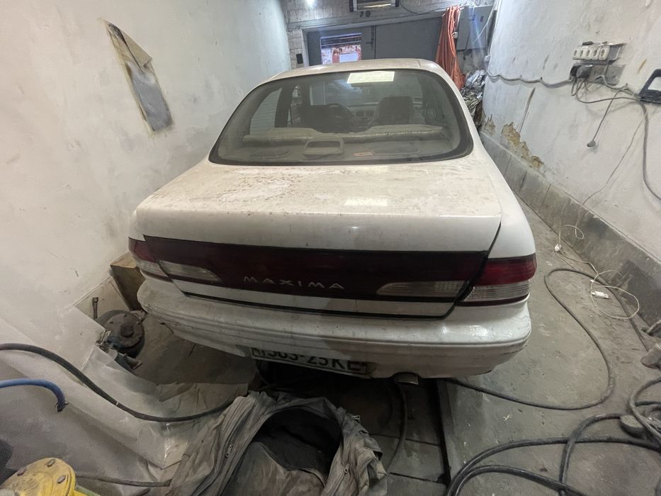 Nissan Maxima 1997 механіка, 3л.