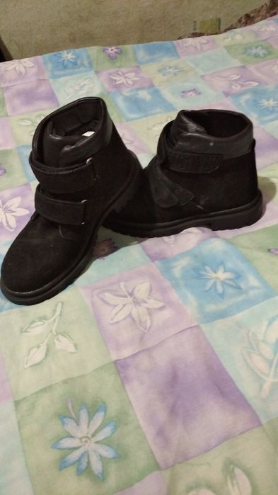 Замшевые ботинки децкие