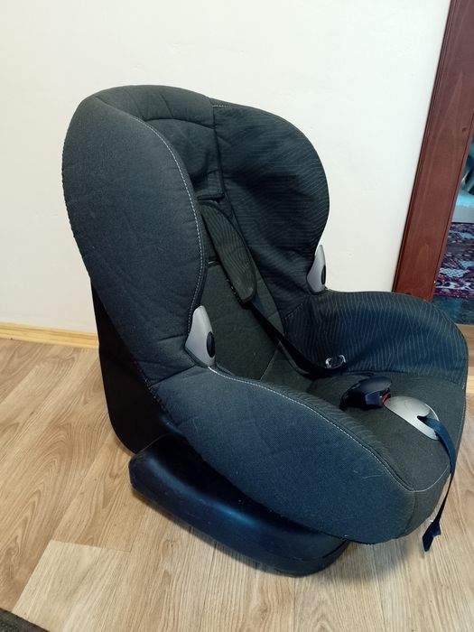 Автокрісло maxi cosi (максі козі)