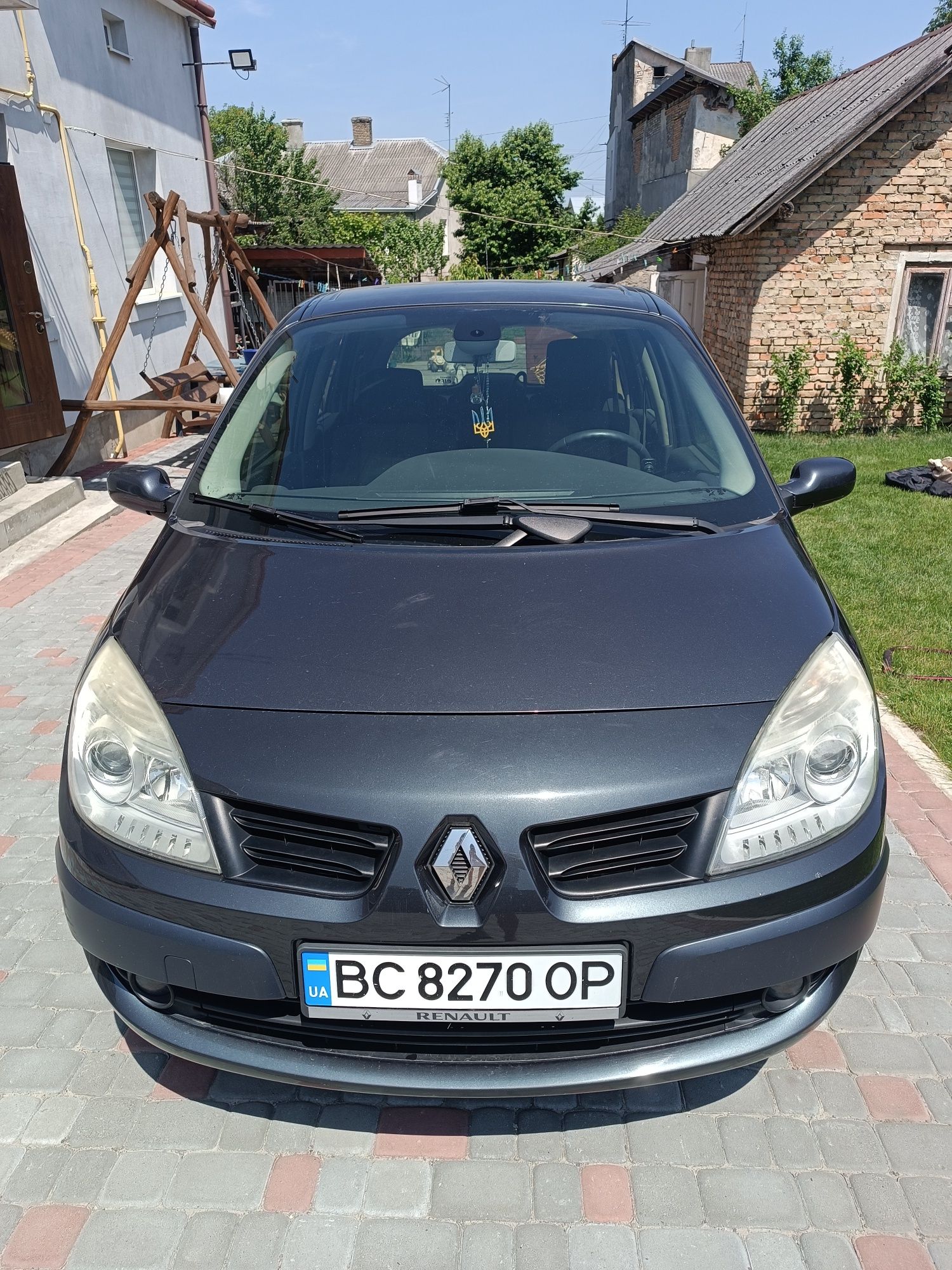Продам авто Renault Megan scenic 2.