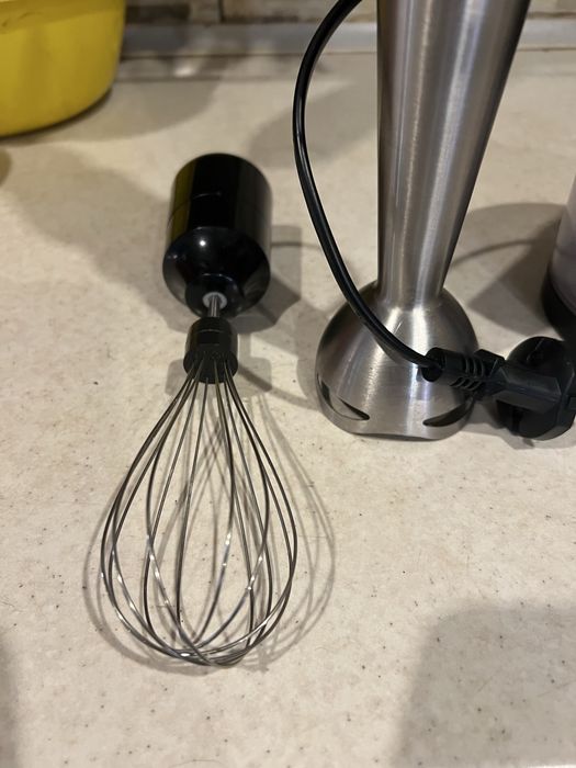 Продам Блендер mirta