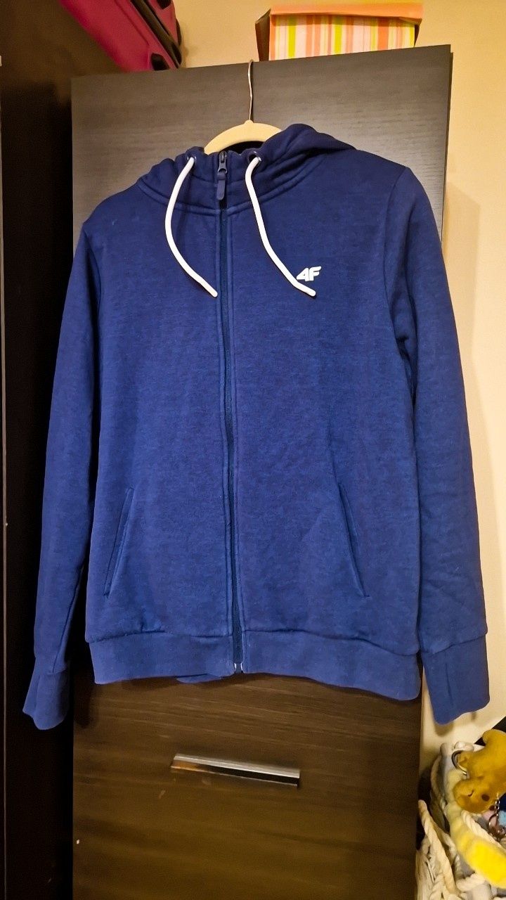 Bluza damska 4f z kapturem