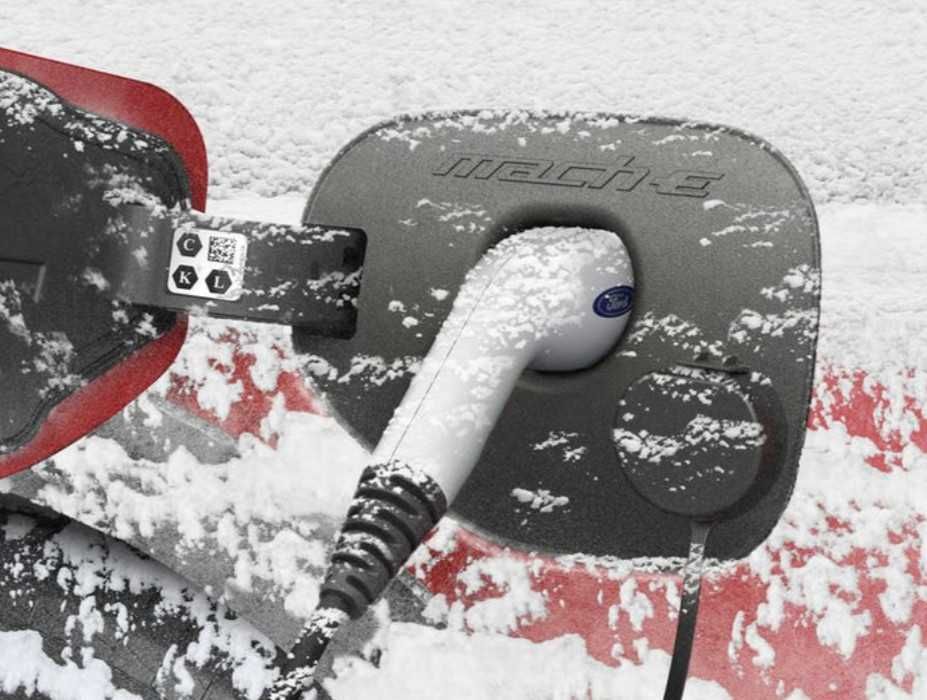 Заглушка зарядного порту  Original Ford Mustang Mach-E 2020-2025