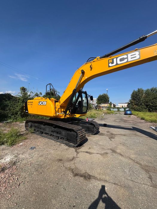 продам jcb 220 2021 года