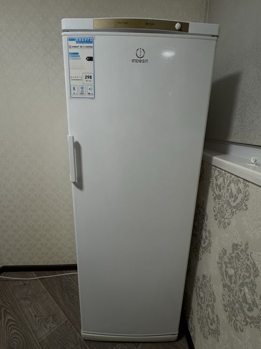Морозильна камера INDESIT 6 ящиків