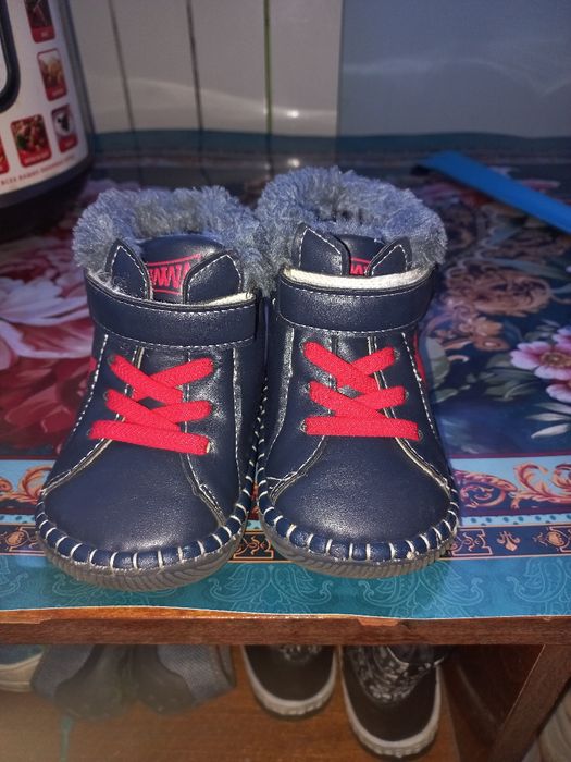 Зимові капчики, ботинки, сапожки зимние