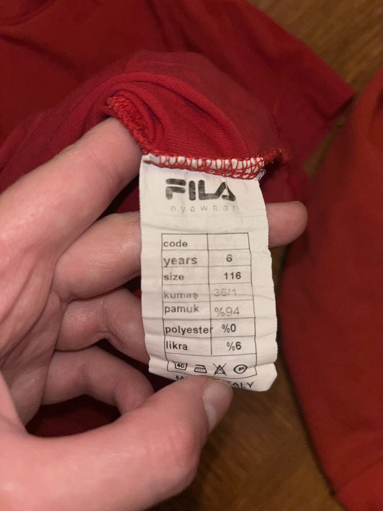 Спортивня кофта с Мики маусом и футболка Fila на рост 104-110 см