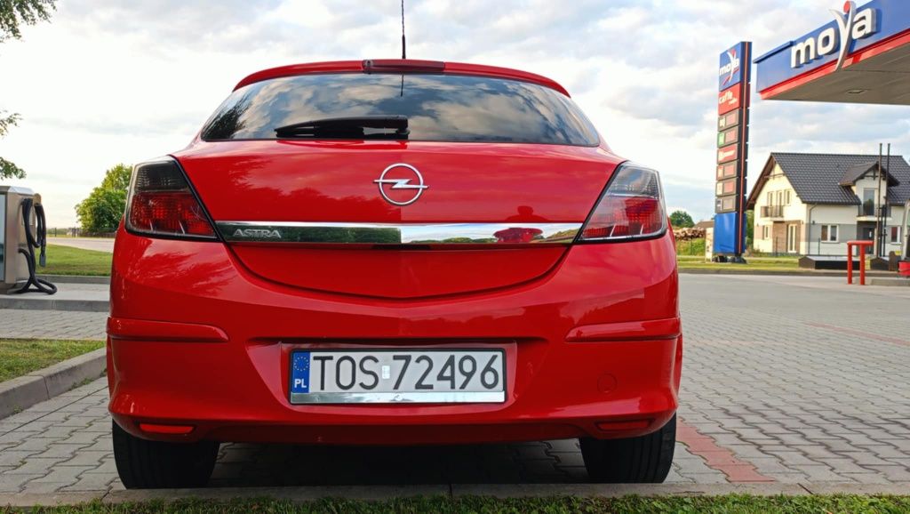 Opel Astra H GTC