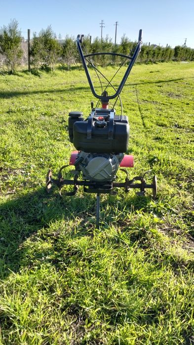 Motoenxada lombardini