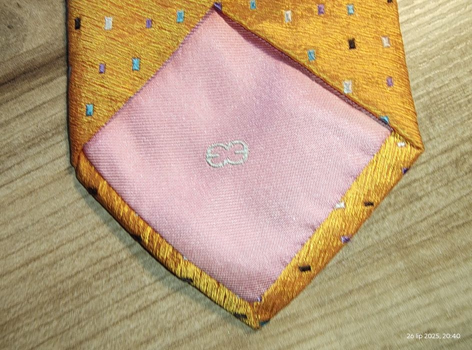 Oryginalny krawat Escada - Made in Italy - unikatowy wzór