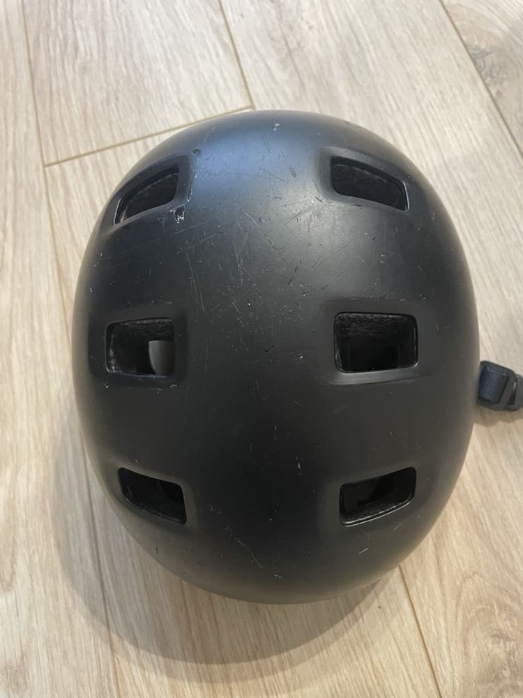 Kask na rolki/deskorolke