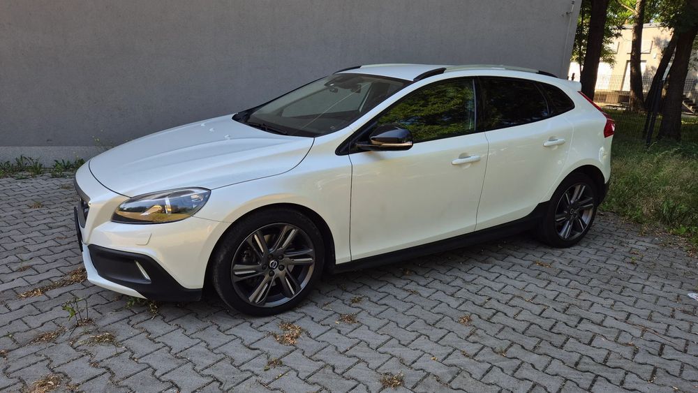 Volvo V40 Cross Country Volvo V40 Cross Country