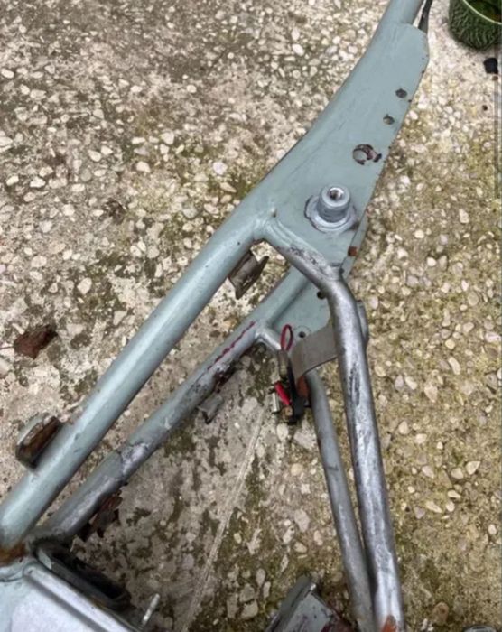 Rama MZ etz 251 Kanuni 251 plastikowy błotnik 91