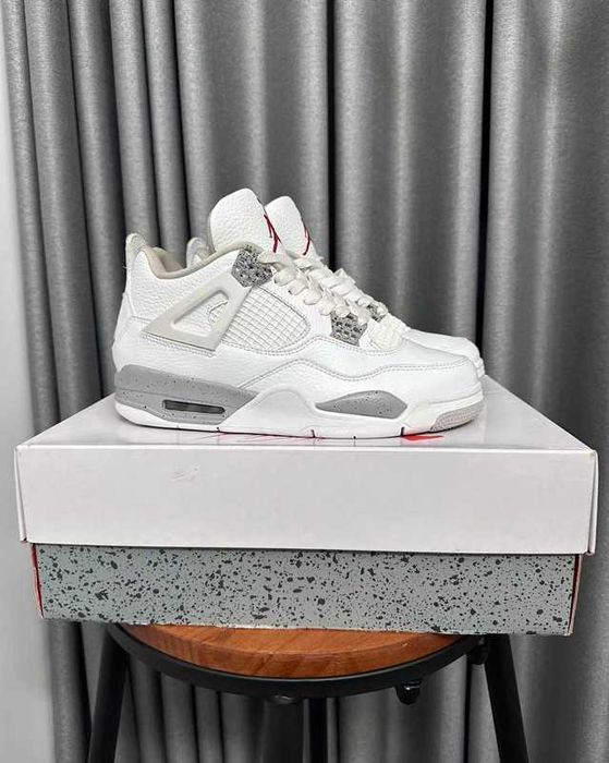 Buty meskie Mokasyny Jordan_4_Retro R.38
