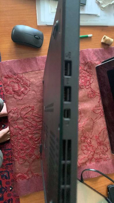 Lenovo W550S I7 5ª 16GB memória 500 Disco ecrã 3k