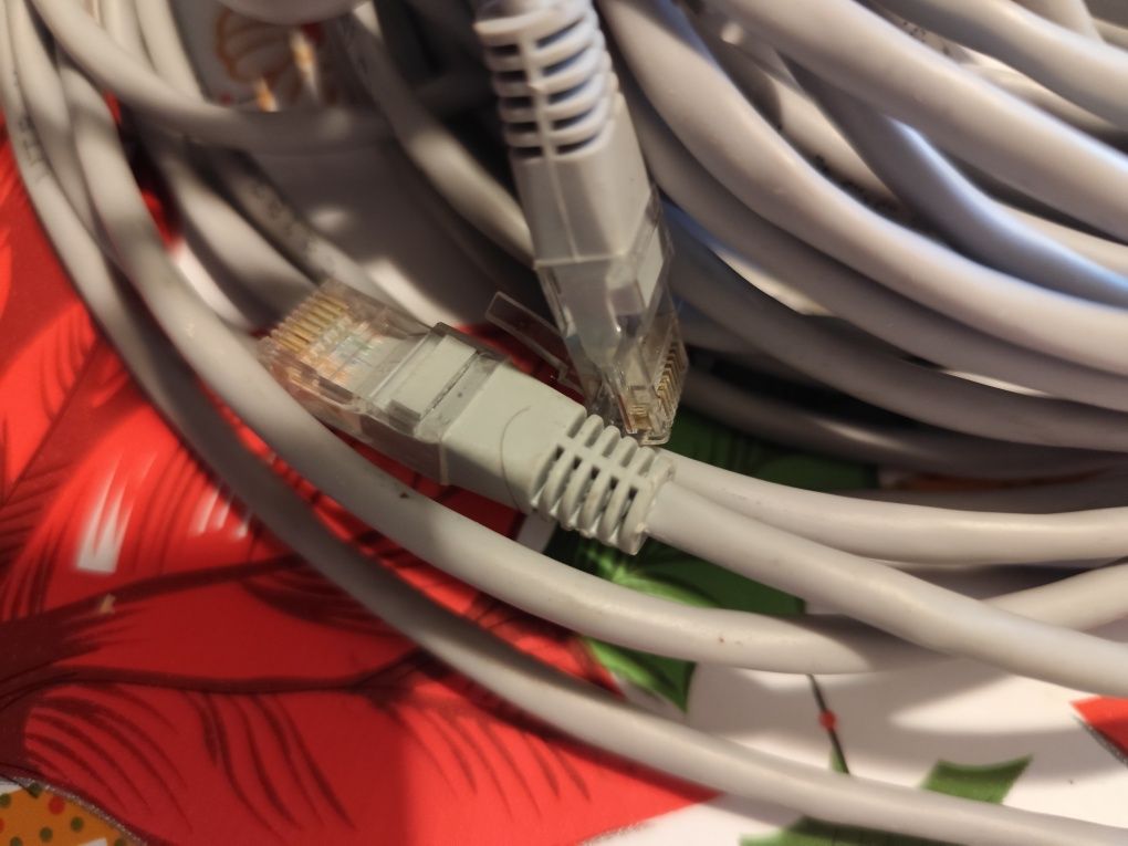 Kabel sieciowy szary