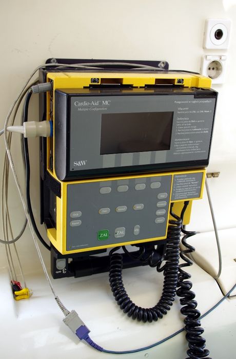 Defibrylator Cardio Aid AED karetkowy manualny Lifepak zoll