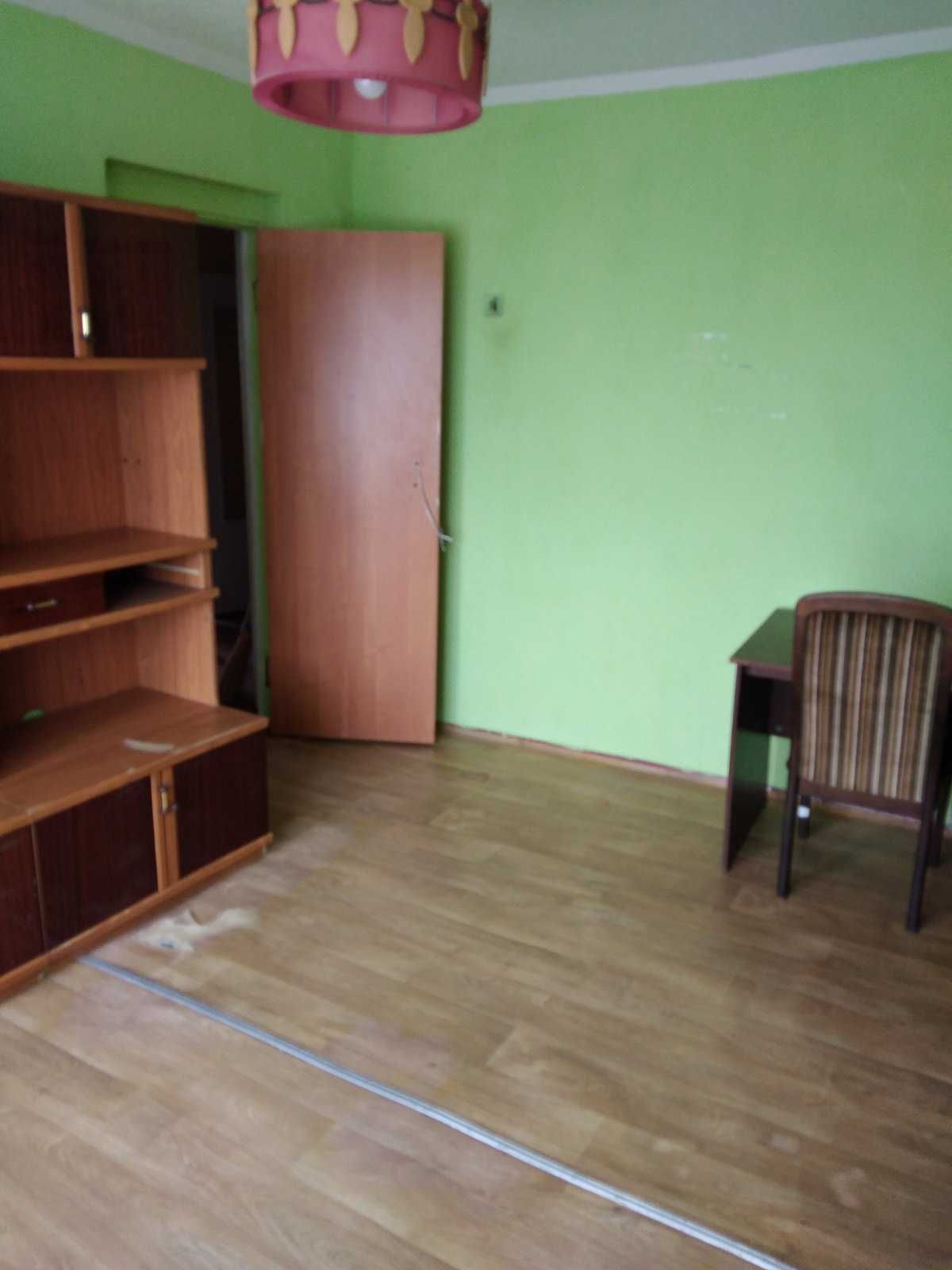 Хозяин. 3-хкомнатная квартиру в Покровске Донецкой области