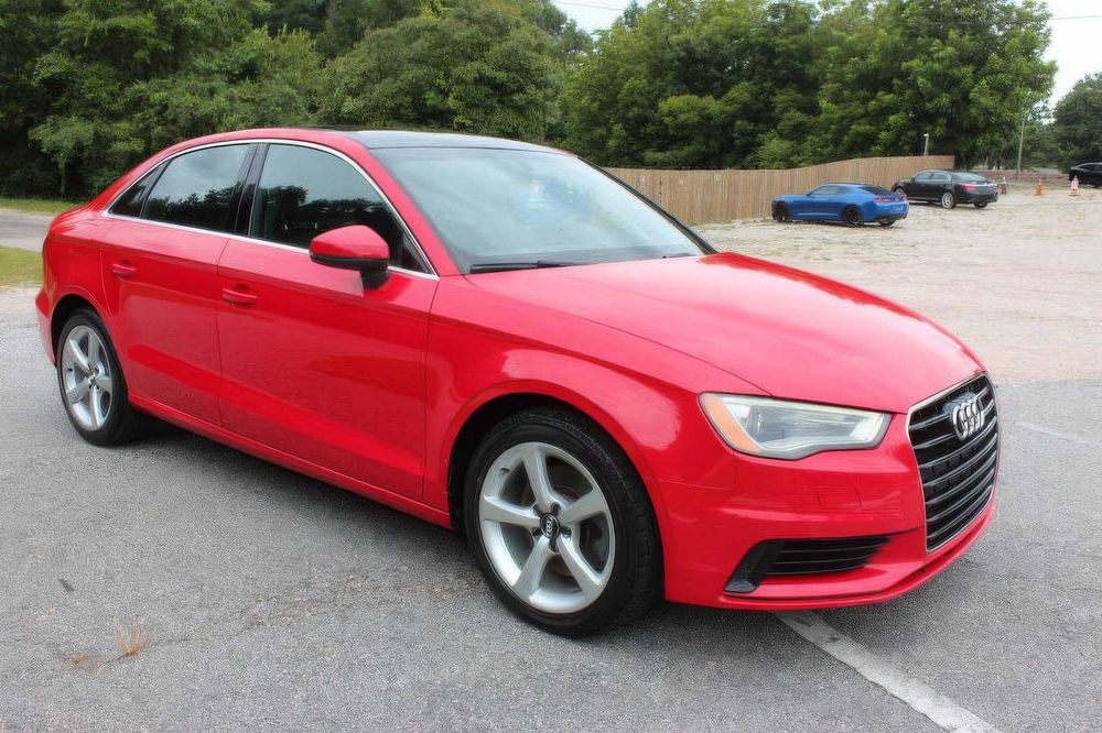 Audi A3 Premium      2015