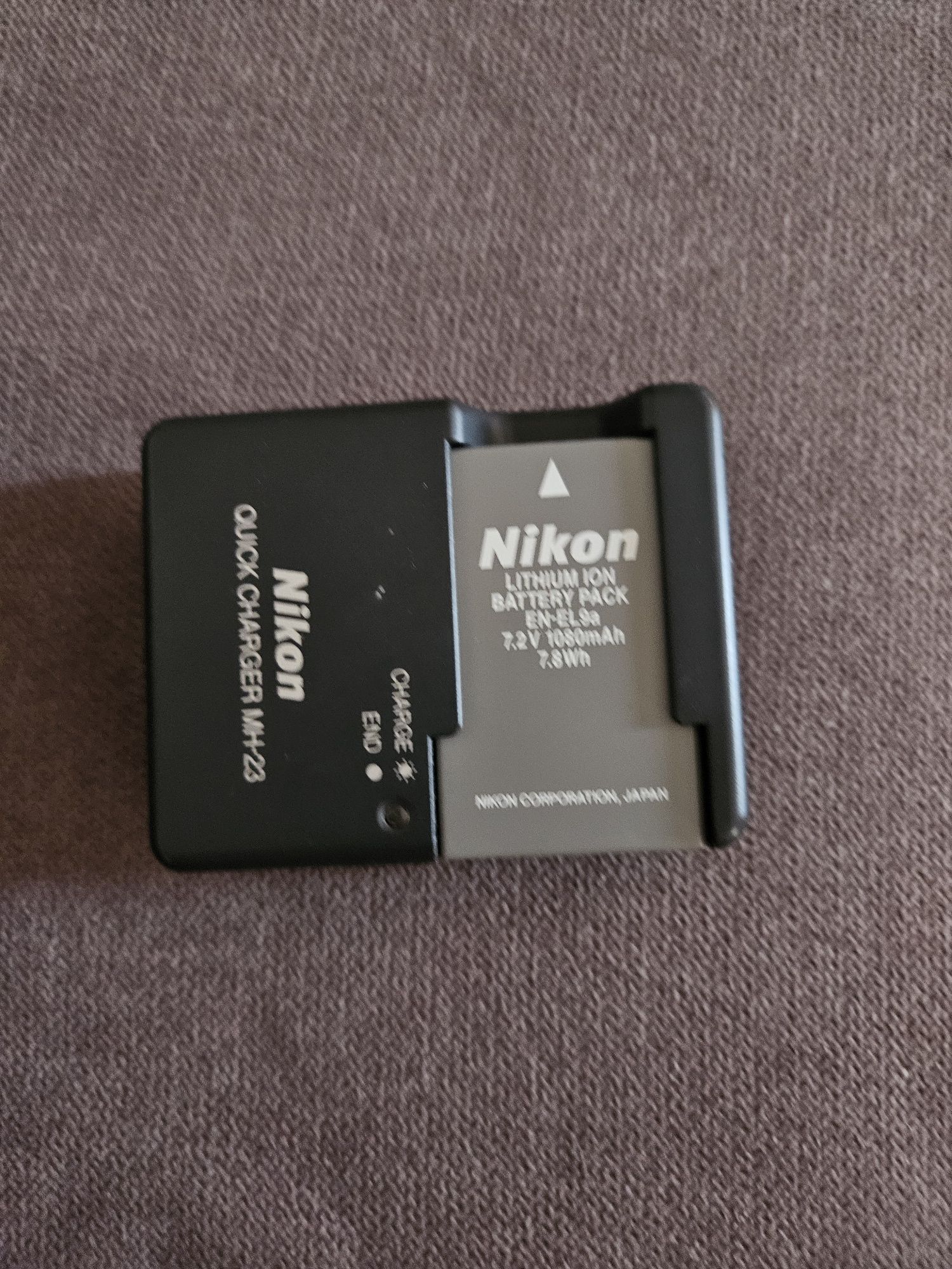 Nikon D3400 + Obiektyw 18-55mm VR + Karta SD + Ładowarka
