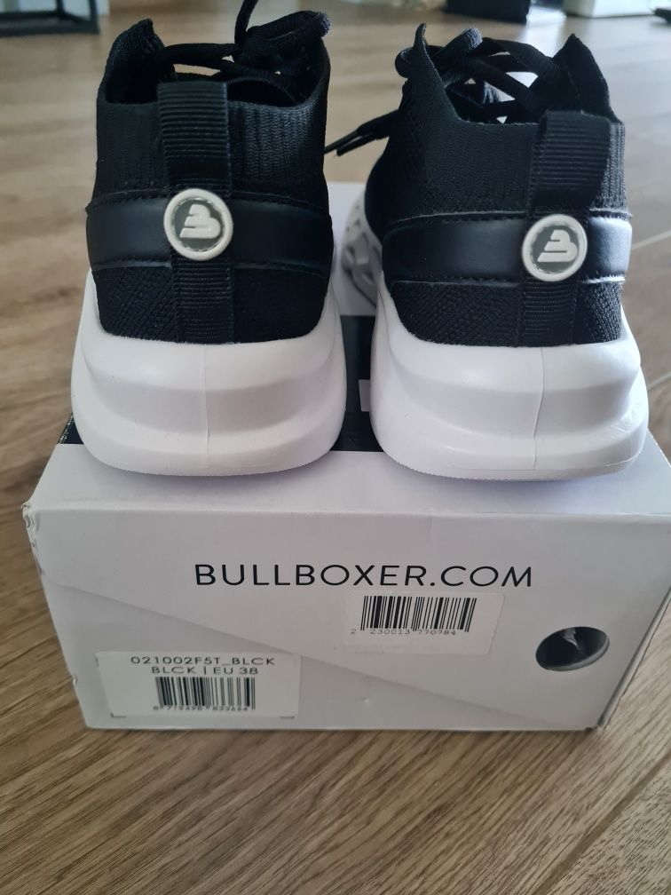 Nowe damskie buty sportowe BullBoxer rozm. 38