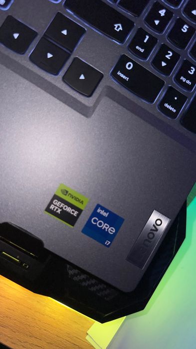 Portátil Gaming Lenovo LOQ 15